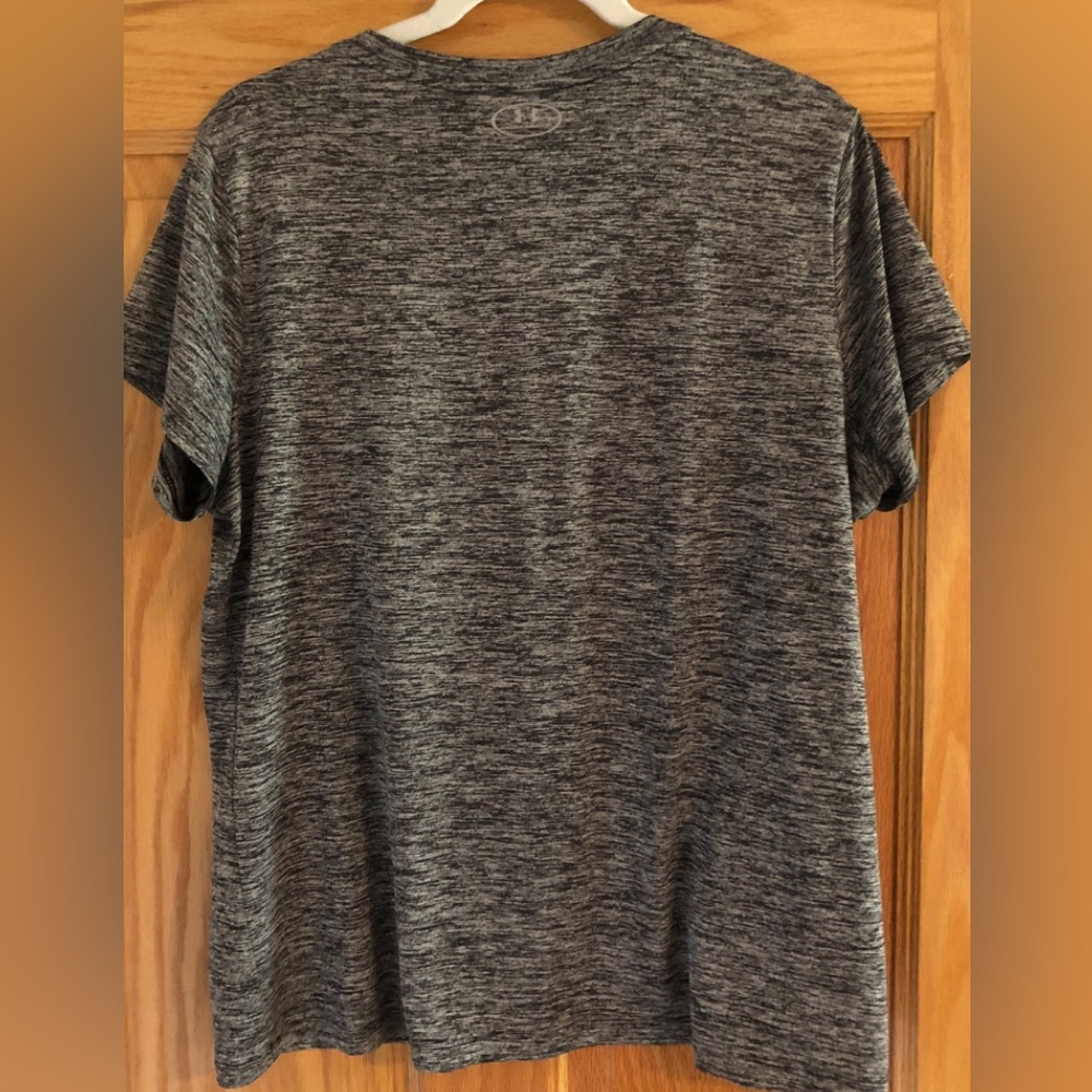 Under Armour Women's Black Gray V-Neck Top - Picture 2 of 3